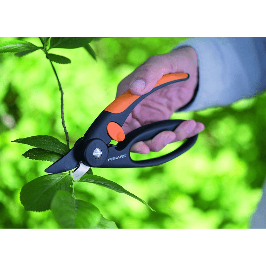 FISKARS škare Bypass P44 Fingerloop (1001534)