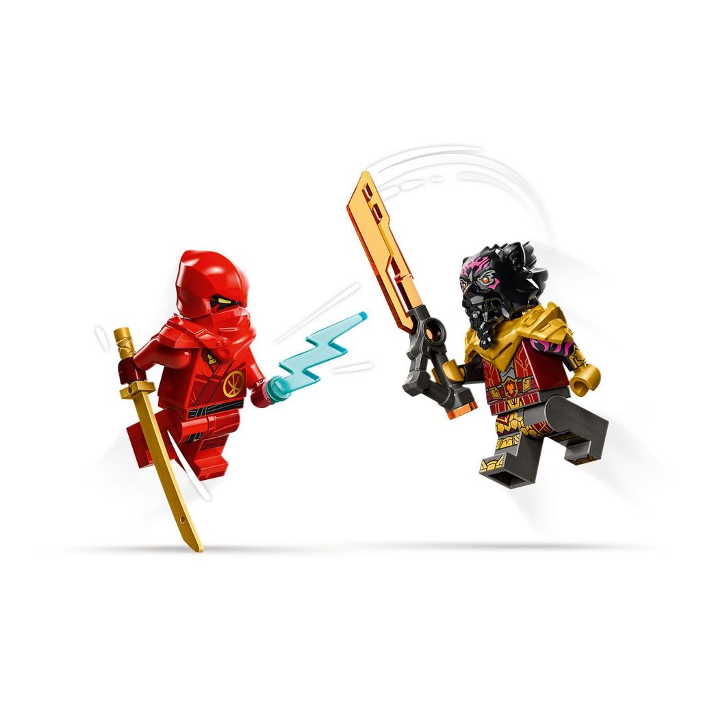 LEGO® Ninjago® sudar između Kai u automobilu i Race na motociklu - 71789